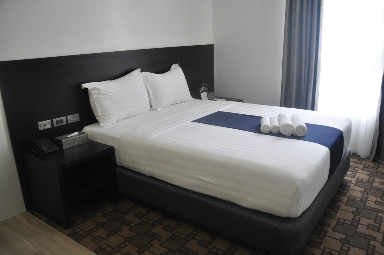Mezzo Hotel Cebu Dış mekan fotoğraf