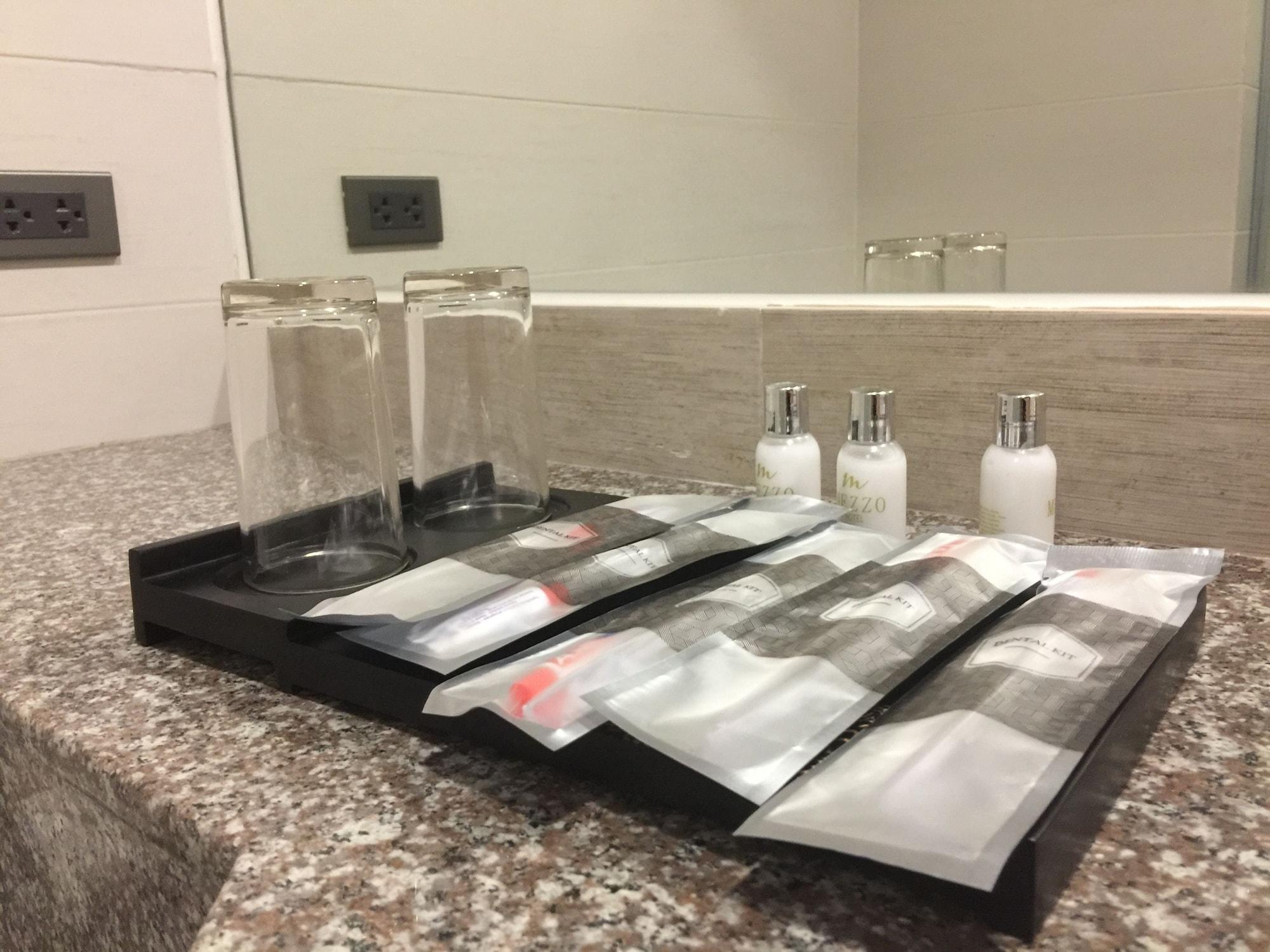 Mezzo Hotel Cebu Dış mekan fotoğraf